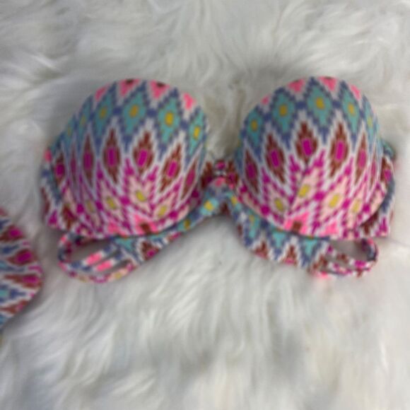 Victoria's Secret The Strappy Cheeky Chevron Print Bikini Sz 32D/XS - Picture 7 of 11